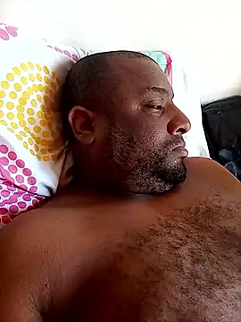 Snapshot of criss1989 chatting on January 7, 2026, 6:35 pm criss1989 online show from January 7, 2026, 6:35 pm