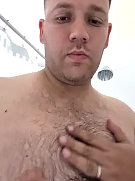 Snapshot of maik052612 chatting on February 18, 2026, 11:01 pm maik052612 online show from February 18, 2026, 11:01 pm