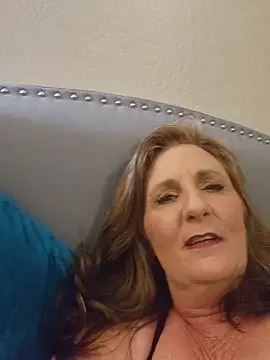 Snapshot of HotAzMilf chatting on February 23, 2026, 7:31 am HotAzMilf online show from February 23, 2026, 7:31 am