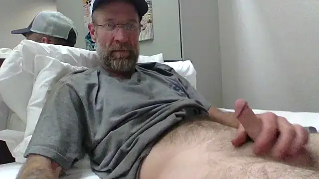 Snapshot of tittycum3636 chatting on February 9, 2026, 4:10 am tittycum3636 online show from February 9, 2026, 4:10 am