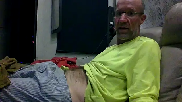 Snapshot of tittycum3636 chatting on January 16, 2026, 8:18 am tittycum3636 online show from January 16, 2026, 8:18 am