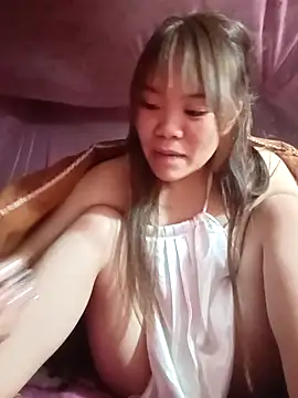 Snapshot of ri9009 chatting on February 10, 2026, 1:43 pm ri9009 online show from February 10, 2026, 1:43 pm