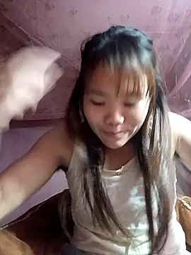 Snapshot of ri9009 chatting on January 11, 2026, 1:40 pm ri9009 online show from January 11, 2026, 1:40 pm