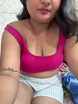 Curvy Anaya online show from June 18, 2026, 5:51 pm