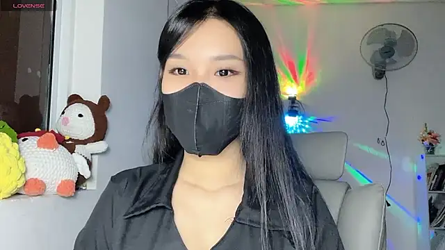 Tieu-May online show from June 2, 2026, 7:52 am