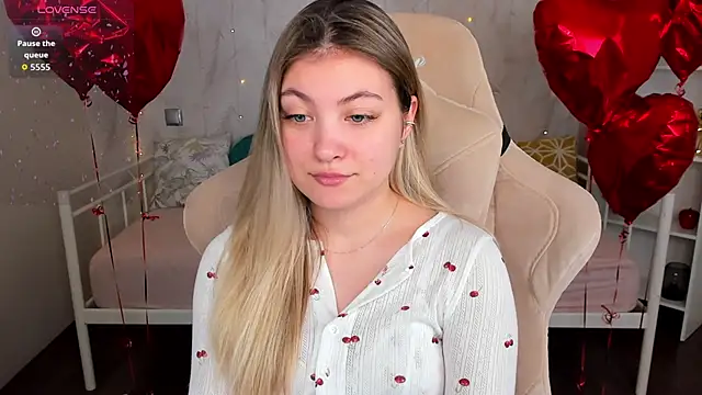 Snapshot of Angel__Grace chatting on February 24, 2026, 5:41 am Angel Grace online show from February 24, 2026, 5:41 am