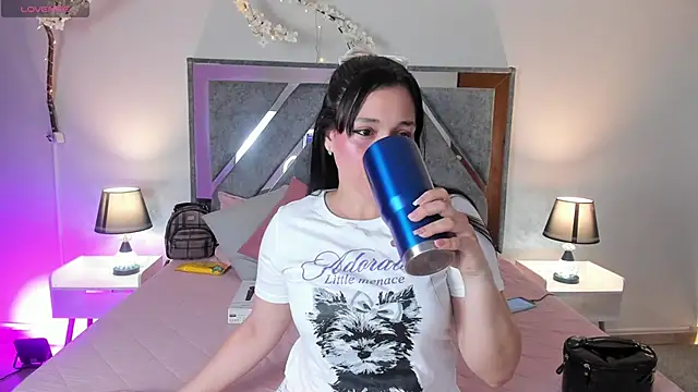 Snapshot of Astrid_williams chatting on May 9, 2026, 2:04 am Astrid williams online show from May 9, 2026, 2:04 am