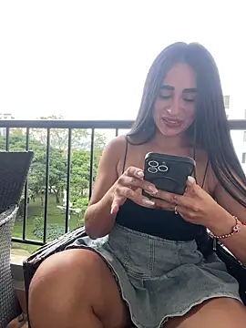 Snapshot of RoseOnYou chatting on January 16, 2026, 9:19 pm RoseOnYou online show from January 16, 2026, 9:19 pm