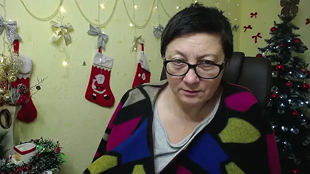 Snapshot of EmilyL0ve chatting on January 7, 2026, 3:39 pm EmilyL0ve online show from January 7, 2026, 3:39 pm