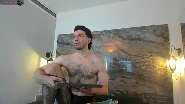 Snapshot of VelloTouch chatting on February 11, 2026, 4:12 am VelloTouch online show from February 11, 2026, 4:12 am