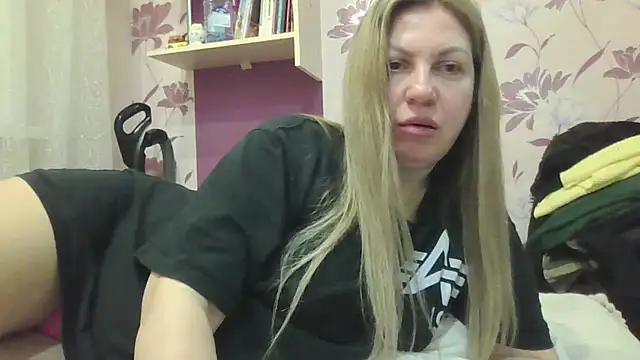 AmandaSexyLAX online show from February 20, 2026, 9:39 pm