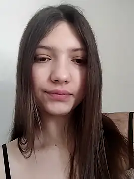 Snapshot of LunaTori456 chatting on February 4, 2026, 9:37 am LunaTori456 online show from February 4, 2026, 9:37 am