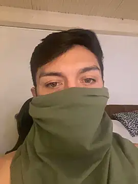 GostosoRS25 online show from April 10, 2026, 12:06 am