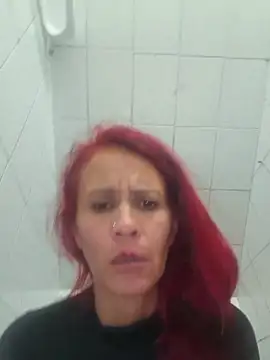 Snapshot of cintia_love chatting on April 18, 2026, 10:43 pm cintia love online show from April 18, 2026, 10:43 pm