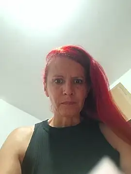 Snapshot of cintia_love chatting on May 17, 2026, 7:14 pm cintia love online show from May 17, 2026, 7:14 pm