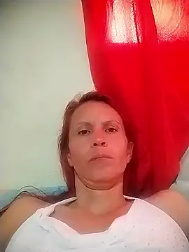 Snapshot of cintia_love chatting on January 18, 2026, 6:44 pm cintia love online show from January 18, 2026, 6:44 pm