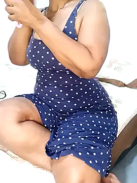 Snapshot of IIv0ryN0IIReX-XX chatting on January 5, 2026, 7:50 pm IIv0ryN0IIReX-XX online show from January 5, 2026, 7:50 pm