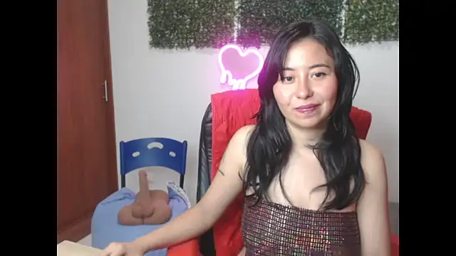 Snapshot of LolaOpalX chatting on January 17, 2026, 12:04 am LolaOpalX online show from January 17, 2026, 12:04 am