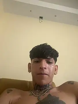 Snapshot of Sam_sexy_35 chatting on February 15, 2026, 5:12 pm Sam sexy 35 online show from February 15, 2026, 5:12 pm