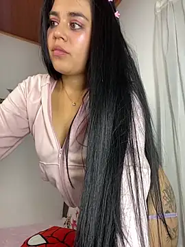 Snapshot of sophyy_white chatting on June 14, 2026, 6:03 am sophyy white online show from June 14, 2026, 6:03 am
