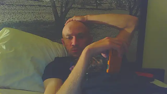 cloudyplay661 online show from April 12, 2026, 6:49 am