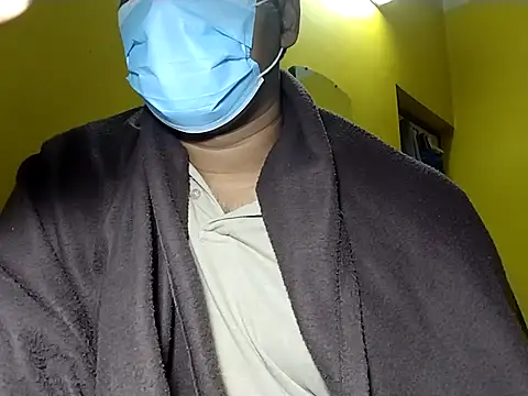 Snapshot of Lucky___05 chatting on January 10, 2026, 8:20 am Lucky 05 online show from January 10, 2026, 8:20 am