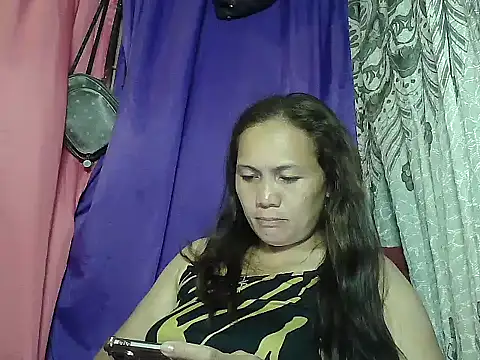 prettymomma24xx online show from July 22, 2026, 10:28 am