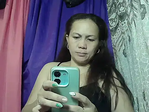 prettymomma24xx online show from August 2, 2026, 8:50 pm