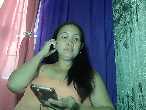 prettymomma24xx online show from June 28, 2026, 2:29 am