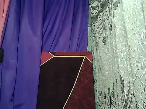 prettymomma24xx online show from June 26, 2026, 12:55 pm