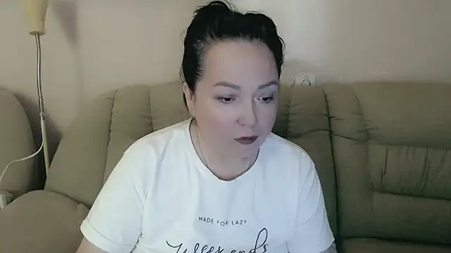 Snapshot of infinity_loveliness chatting on December 20, 2025, 7:33 am infinity loveliness online show from December 20, 2025, 7:33 am