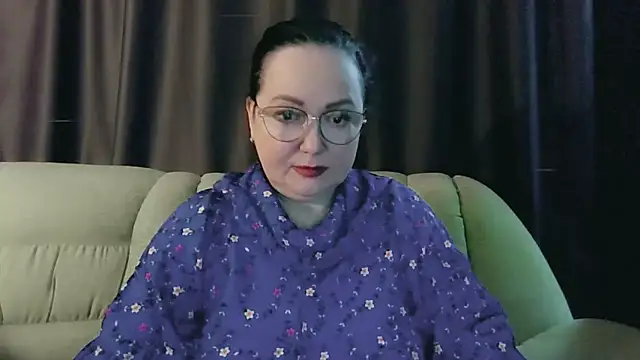 Snapshot of infinity_loveliness chatting on April 4, 2026, 9:38 am infinity loveliness online show from April 4, 2026, 9:38 am