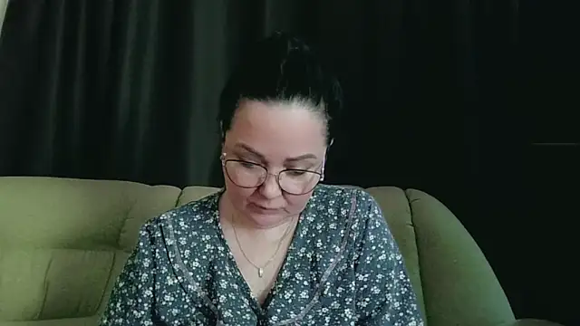 Snapshot of infinity_loveliness chatting on April 1, 2026, 6:15 am infinity loveliness online show from April 1, 2026, 6:15 am