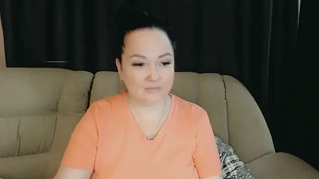 Snapshot of infinity_loveliness chatting on February 1, 2026, 8:12 am infinity loveliness online show from February 1, 2026, 8:12 am