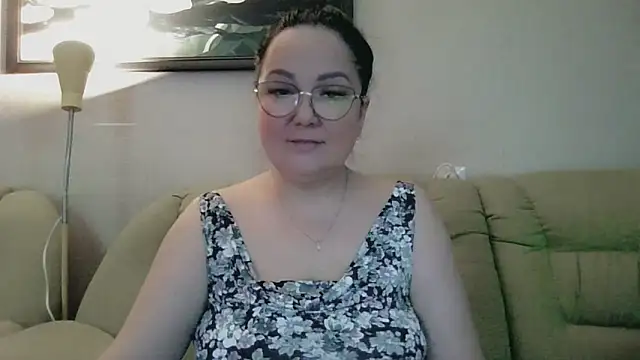 Snapshot of infinity_loveliness chatting on April 7, 2026, 7:21 am infinity loveliness online show from April 7, 2026, 7:21 am