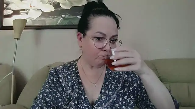 Snapshot of infinity_loveliness chatting on March 22, 2026, 5:21 am infinity loveliness online show from March 22, 2026, 5:21 am