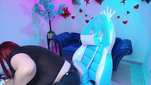 Hannah andrews online show from February 23, 2026, 7:25 pm