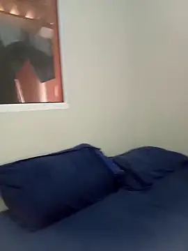 lizjayne72 online show from March 18, 2026, 2:08 pm