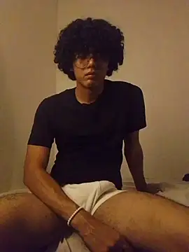 cutetwinkldr online show from January 8, 2026, 5:35 am