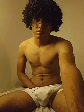 cutetwinkldr online show from January 12, 2026, 3:13 am