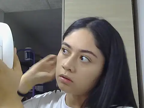 SweetAlbedo online show from January 9, 2026, 10:39 pm