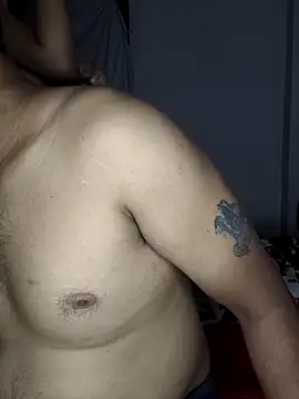 Snapshot of rani_coupleee chatting on March 4, 2026, 5:10 pm rani coupleee online show from March 4, 2026, 5:10 pm