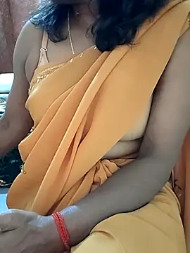 Snapshot of Meena_Meenakshi chatting on March 6, 2026, 5:13 am Meena Meenakshi online show from March 6, 2026, 5:13 am