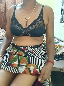 Snapshot of Meena_Meenakshi chatting on March 16, 2026, 5:44 am Meena Meenakshi online show from March 16, 2026, 5:44 am