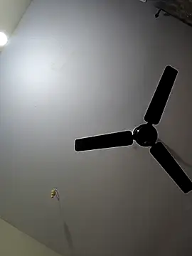 Snapshot of Meena_Meenakshi chatting on March 9, 2026, 5:38 pm Meena Meenakshi online show from March 9, 2026, 5:38 pm