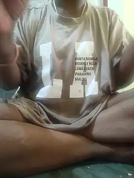 Snapshot of Meena_Meenakshi chatting on April 12, 2026, 8:50 am Meena Meenakshi online show from April 12, 2026, 8:50 am