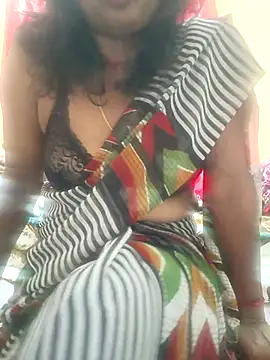 Snapshot of Meena_Meenakshi chatting on April 5, 2026, 7:59 am Meena Meenakshi online show from April 5, 2026, 7:59 am