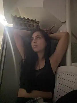 Snapshot of diosa_cristal_ chatting on February 5, 2026, 3:35 am diosa cristal online show from February 5, 2026, 3:35 am