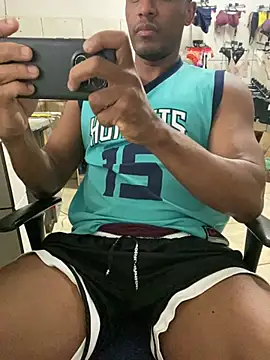 Snapshot of Betobob chatting on April 4, 2026, 11:39 am Betobob online show from April 4, 2026, 11:39 am