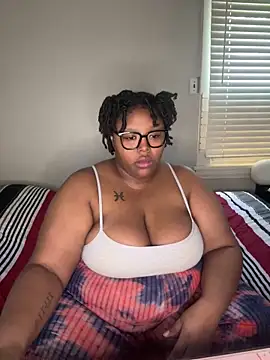 Snapshot of Chocolatebunnyxx96 chatting on April 20, 2026, 5:03 pm Chocolatebunnyxx96 online show from April 20, 2026, 5:03 pm